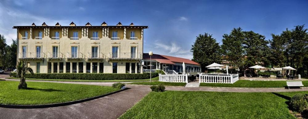 Hotel Luze Boutique Сан-Себастьян Экстерьер фото